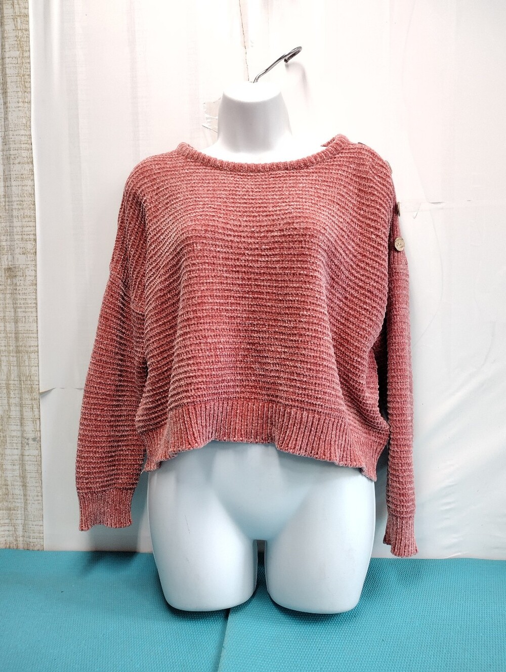 Poof Apparel Cozy Soft Drop Shoulder Cropped Sweater - L